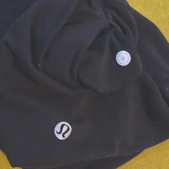 Lululemon Align High-Rise Short 6" Black Sz 4 19 - Picture 8 of 8